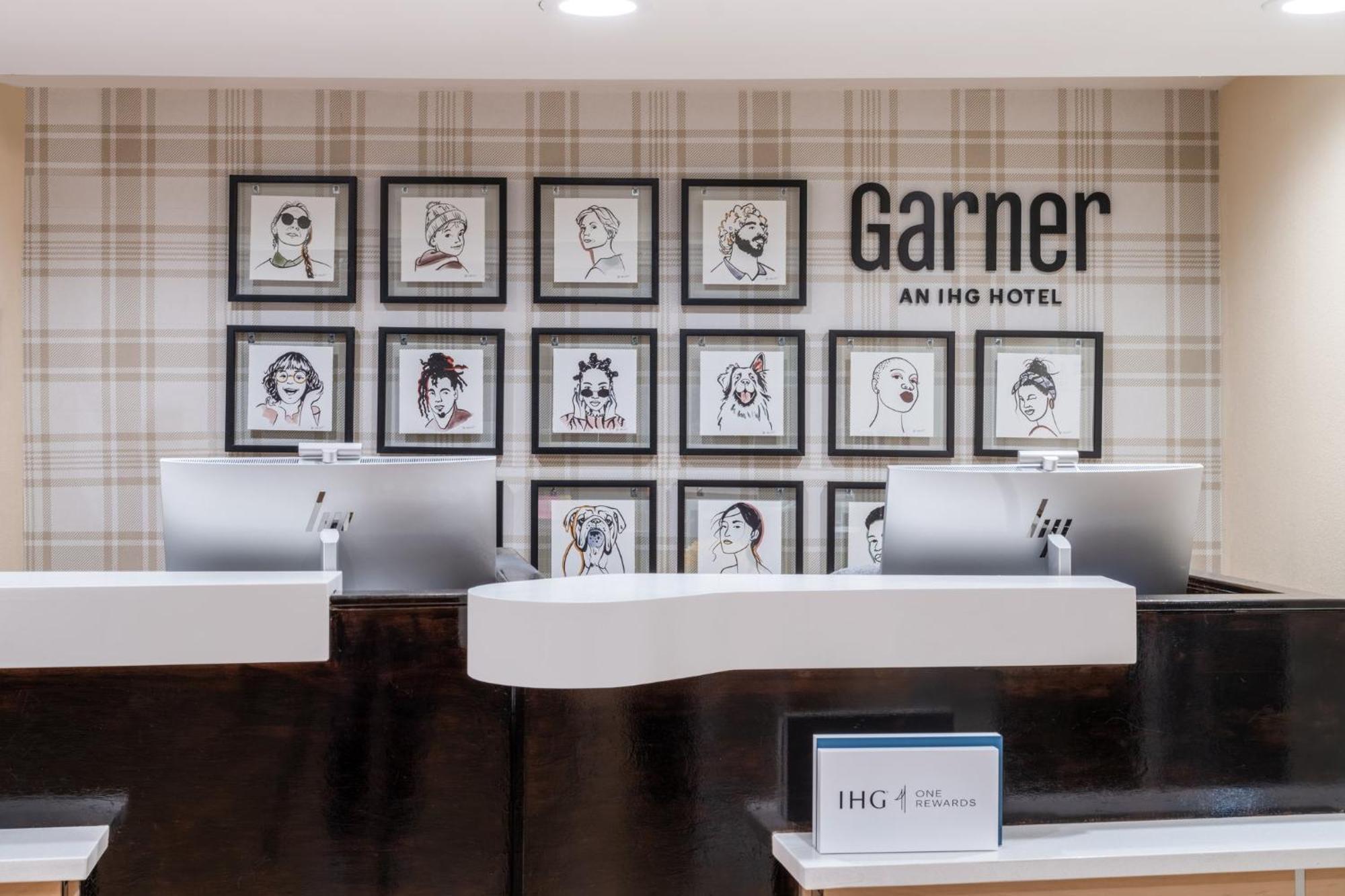 Garner Hotel By Ihg Phoenix - Surprise Exterior photo